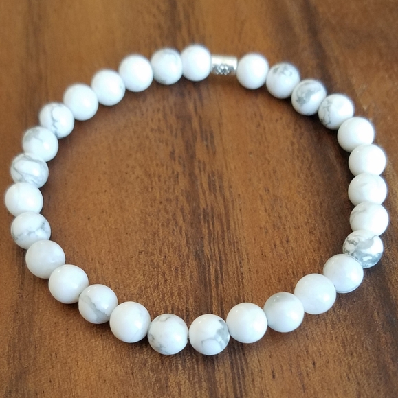 SOLD White Howlite Beads Bracelet - Picture 2 of 14